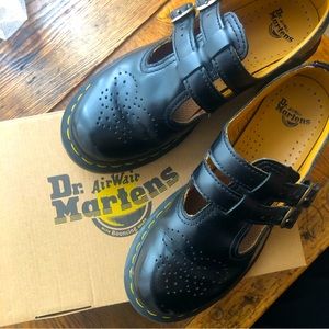 Dr. Marten’s 8065 Smooth Leather Mary Jane Shoes in Black